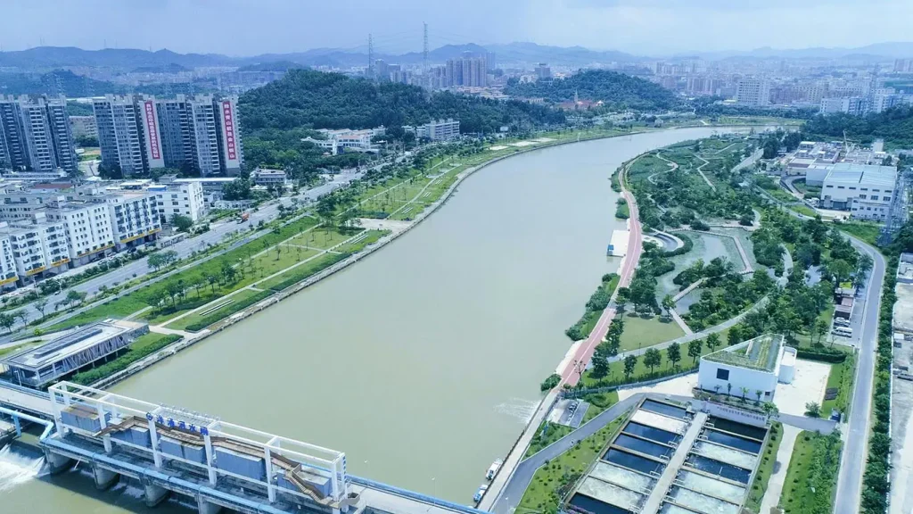 总部设在深圳宝安松岗,位于美丽的茅洲河畔